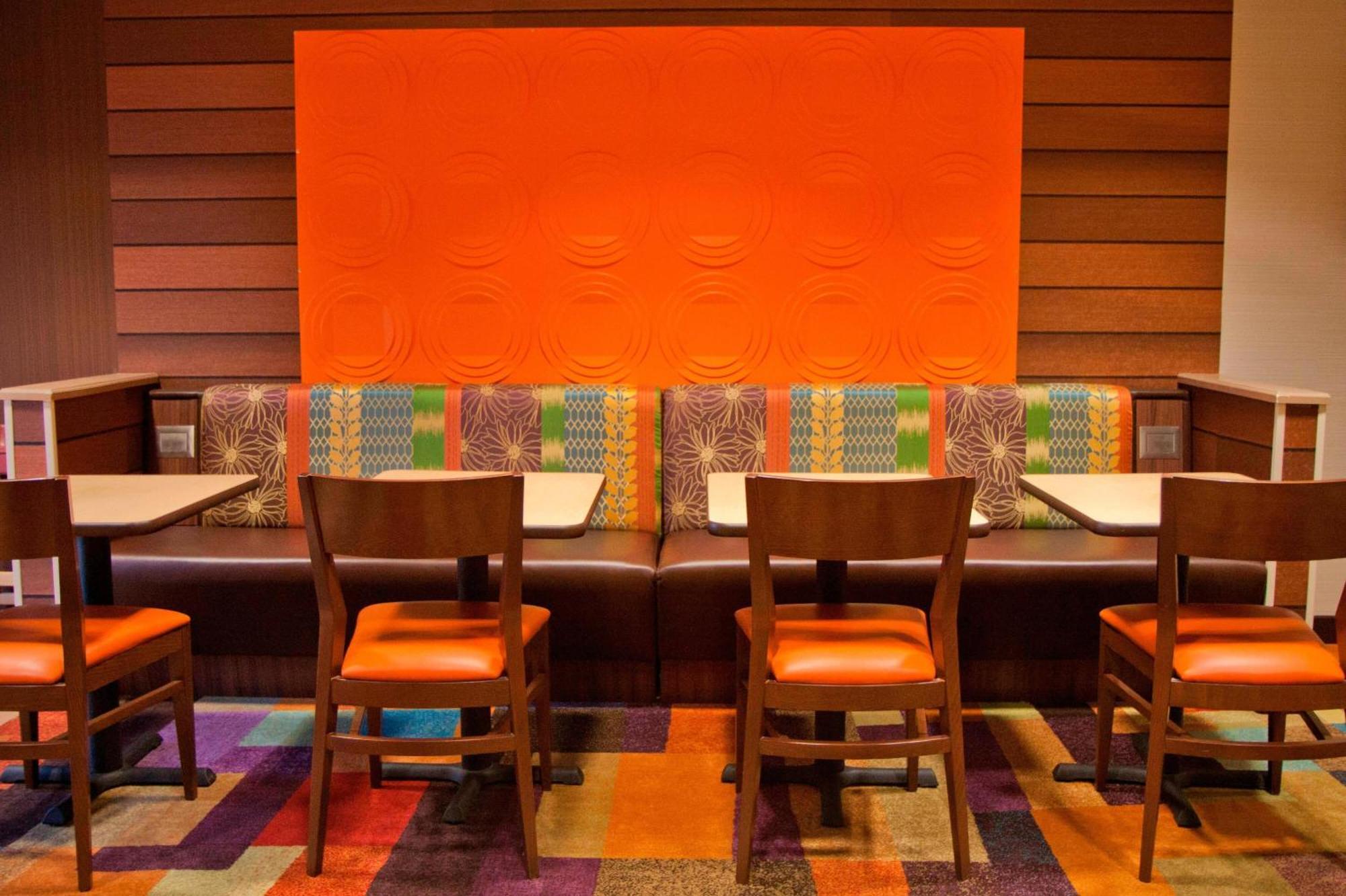Country Inn & Suites By Radisson, Modesto-Salida Экстерьер фото